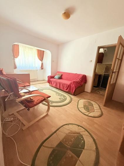 Apartament cu 2 camere nedecomandat în Central