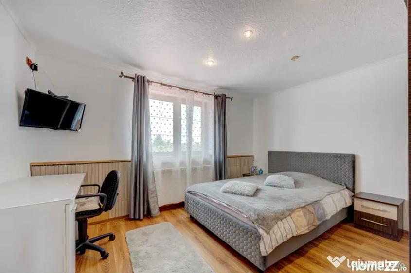 Casă cu 7 camere cu Teren 750 Mp în Afumați