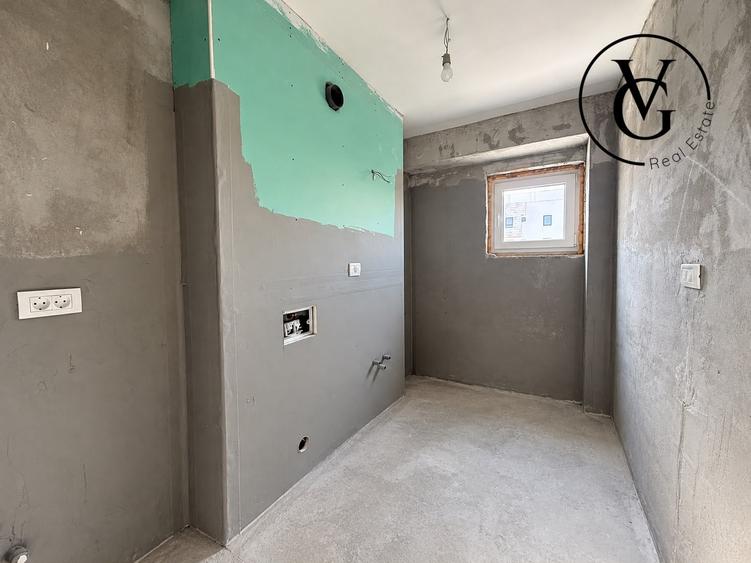 Penthouse cu 3 camere decomandat în Tomis Plus