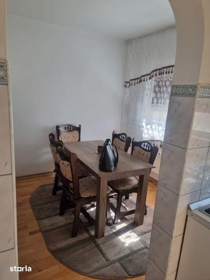 Apartament cu 3 camere, mobilat în Central