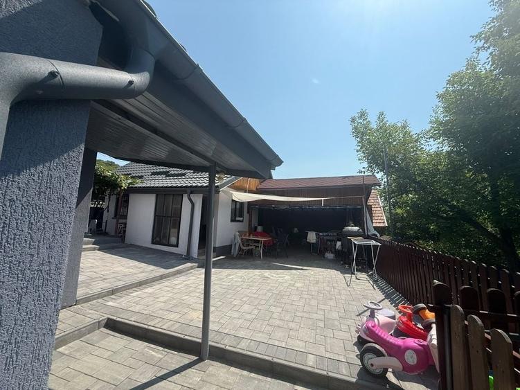 Casă cu 3 camere în Central