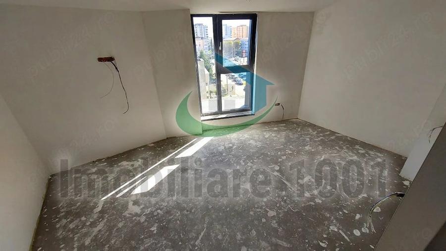 Apartament cu 3 camere, imobil nou, mansarda, zona centrala - 2