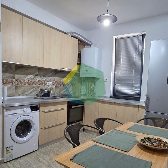 Apartament cu 2 camere decomandat, mobilat în Sud-Vest