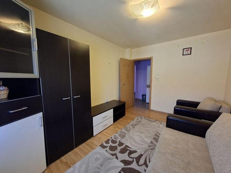 Apartament cu 2 camere decomandat în Turnișor