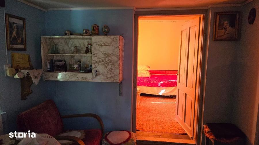 Casă cu 5 camere cu Teren 2200 Mp în Tuzla
