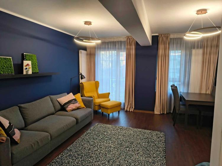 Apartament cu 3 camere decomandat, mobilat în Gară