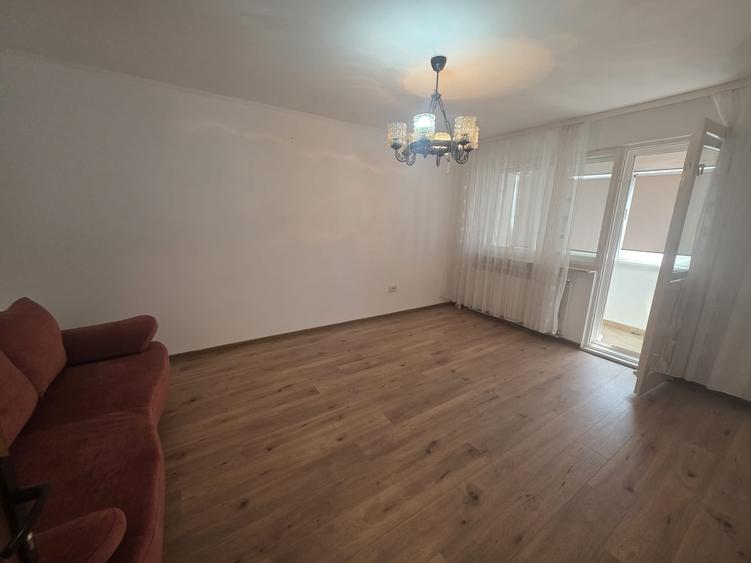 Apartament cu 2 camere decomandat în Tomis III