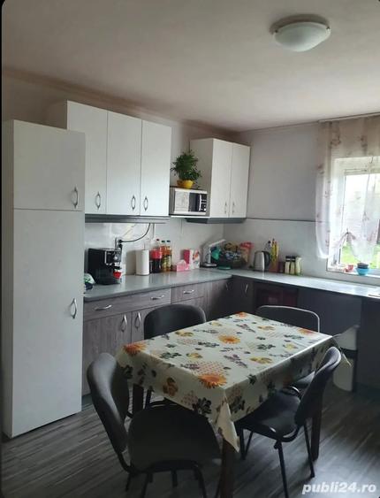 Casă cu 4 camere cu Teren 400 Mp în Central