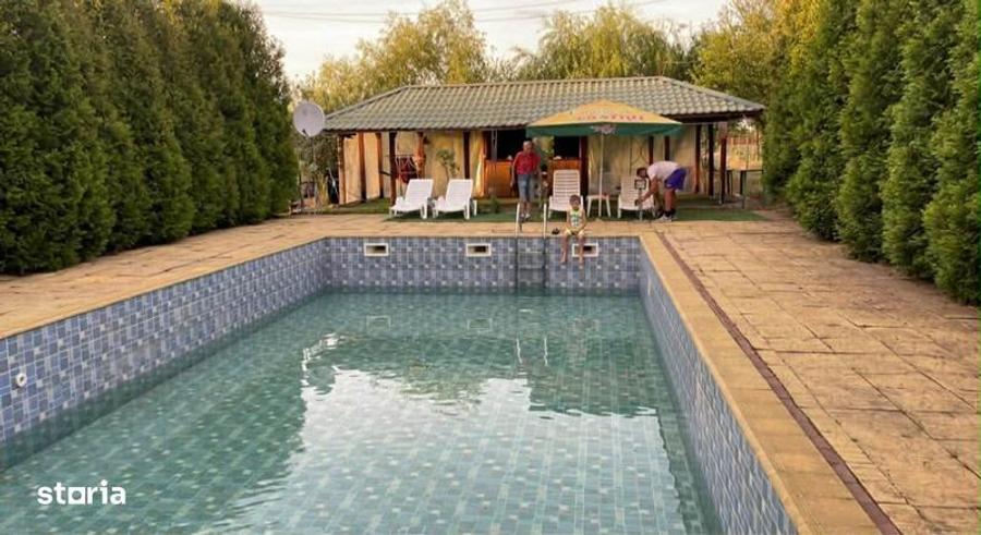 Propietate 27 .000 mp intravilan la 40 km de Bucuresti -casa ,piscina - 5