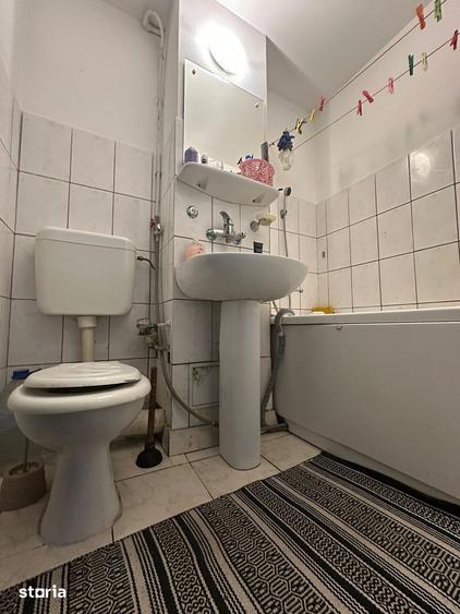 Apartament cu 3 camere în Mihai Bravu