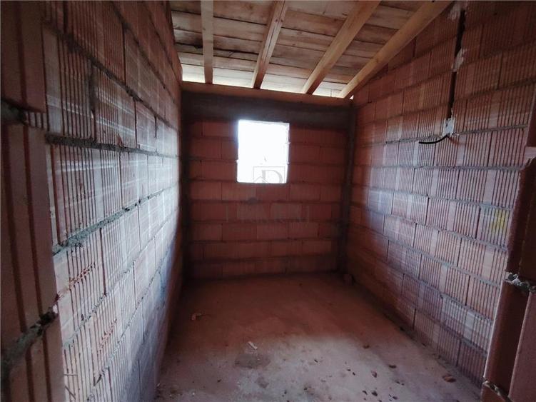 Duplex cu 3 camere cu Canalizare în Moșnița Nouă