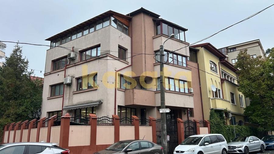 Birou, de 270 mp, în Panduri