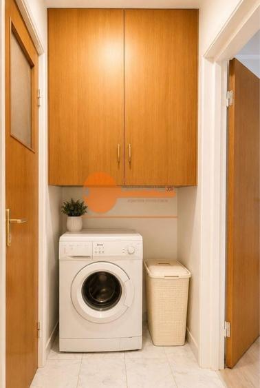 Apartament cu 3 camere semidecomandat, mobilat în Tei