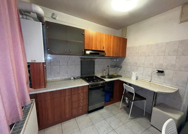 Garsonieră decomandată, mobilată în Brâncoveanu