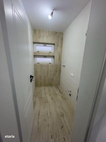 Casă cu 4 camere cu Teren 200 Mp în Valea Rosie