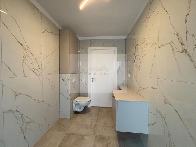 Apartament cu 3 camere semidecomandat, mobilat în Gheorgheni