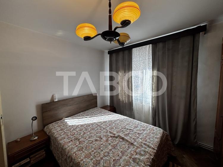Apartament de inchiriat cu 3 camere 2 baii  mobilat utilat Strand - 1