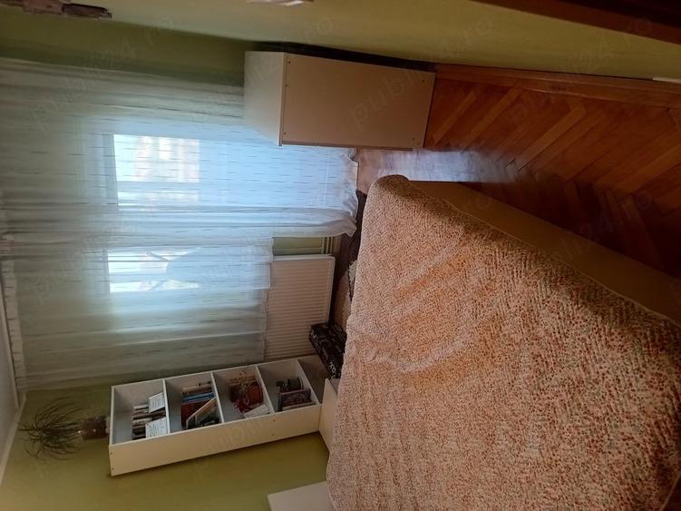Apartament cu 4 camere decomandat în 6 Vânători