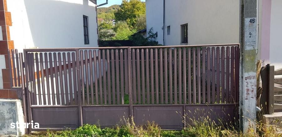 Casă cu 2 camere cu Teren 221 Mp în Corbi