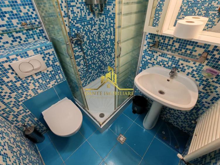 Garsonieră decomandată, mobilată în Între Lacuri
