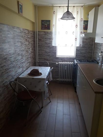 Apartament cu 2 camere semidecomandat în Cotroceni