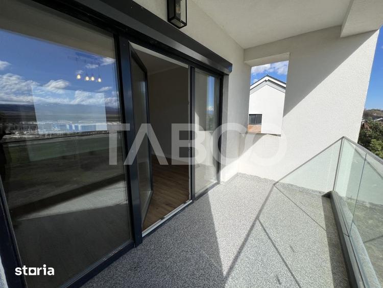 Apartament cu 3 camere decomandat în Cristian