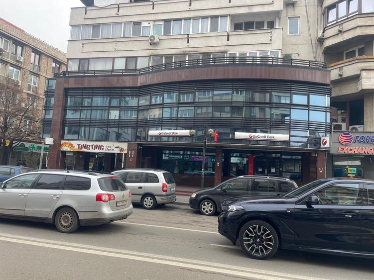 Spațiu comercial, de 470 mp, în Mihai Bravu