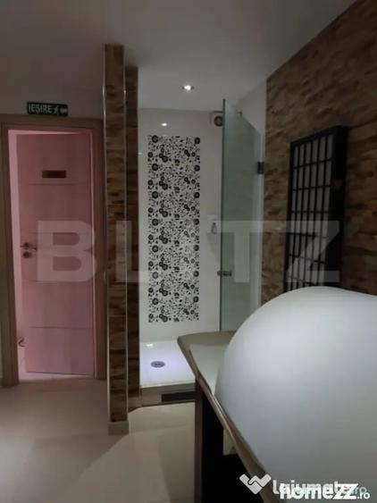 Spațiu comercial, de 290 mp, în Micro 3