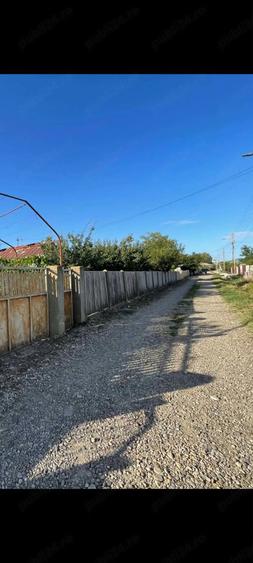Casă cu Teren 2400 Mp în Corod
