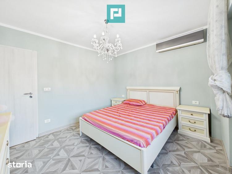 Apartament cu 3 camere în Intim
