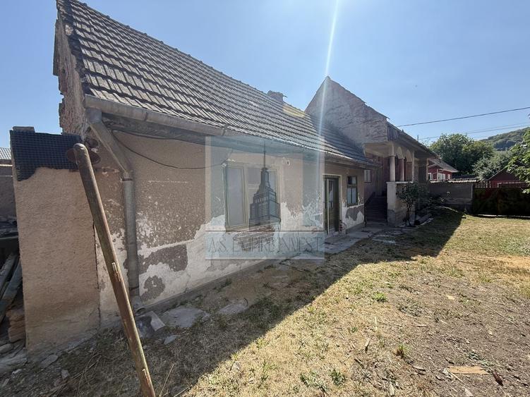Casă individuală cu 3 camere cu Canalizare în Cuciulata