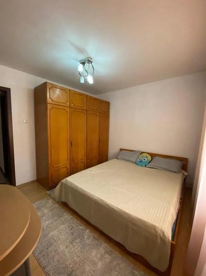 Apartament 2 camere, 57 mp, zona Rovine - 1