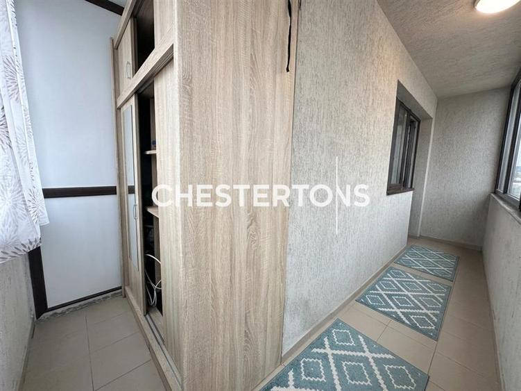 Apartament cu 3 camere decomandat, mobilat în Central