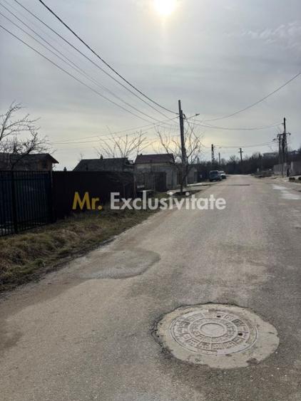 Teren de 3054 mp, în Smeura