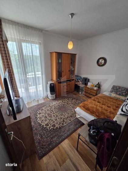 Casă cu 4 camere în Pericei