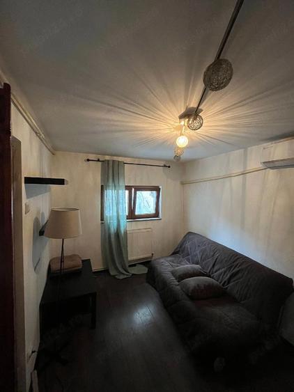 Casă cu 2 camere decomandat cu Teren 30 Mp în Central