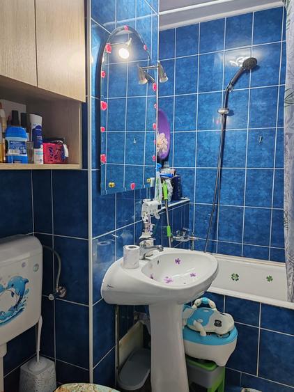Apartament cu 2 camere decomandat, mobilat în Craiter