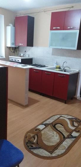 Apartament cu 2 camere semidecomandat în Simeria