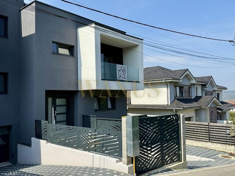 Duplex cu 5 camere cu Canalizare în Gară