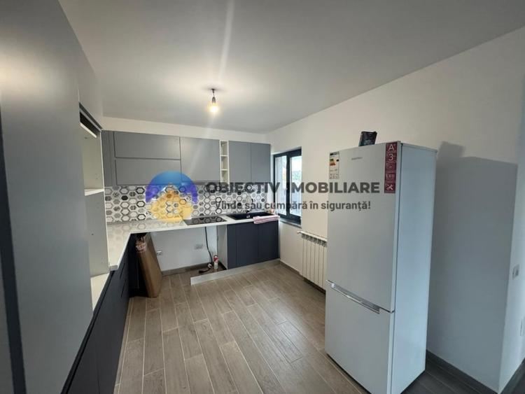 Casă cu 4 camere cu Teren 700 Mp în Dumbrava Roșie