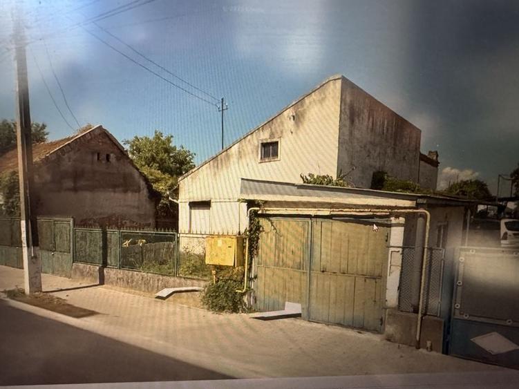 Casă cu 3 camere în Central