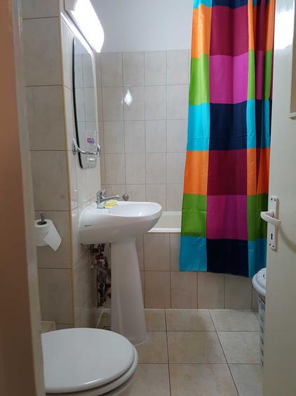 Apartament cu 2 camere decomandat în Exterior Vest
