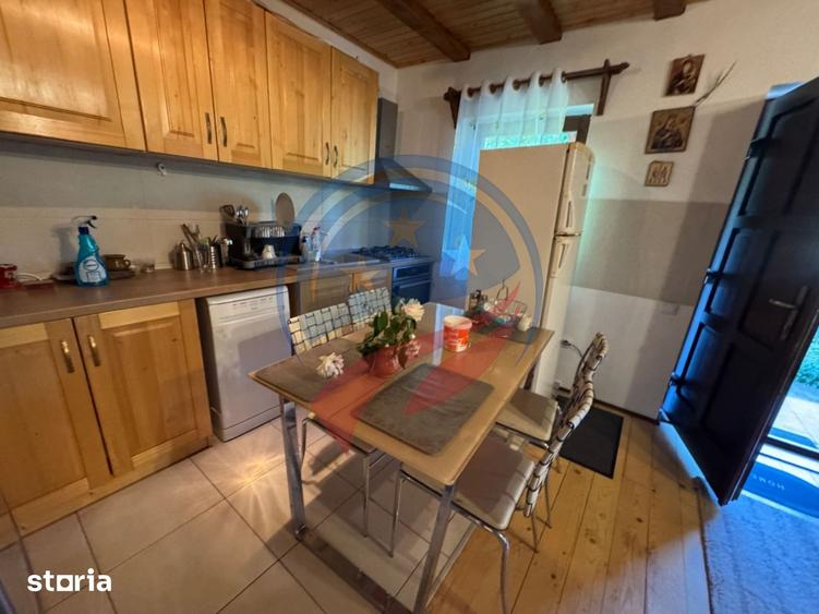 Casă cu 3 camere cu Teren 1603 Mp în Butoiești