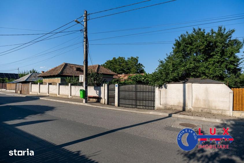 Casă cu 5 camere cu Teren 923 Mp în Niculițel
