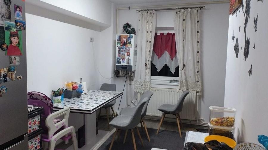 Vand apartament 3 camere zona Digi - 7