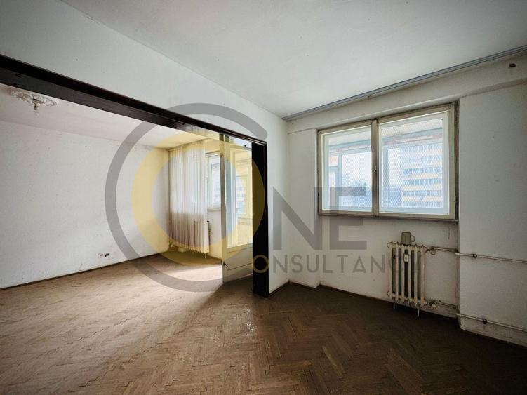 Apartament cu 3 camere semidecomandat în Pantelimon
