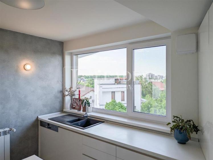 Apartament cu 4 camere decomandat, mobilat în Pipera