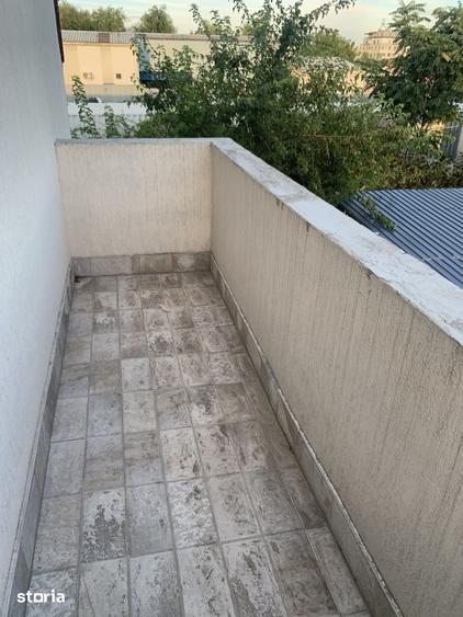 Casă cu 4 camere cu Canalizare în Central