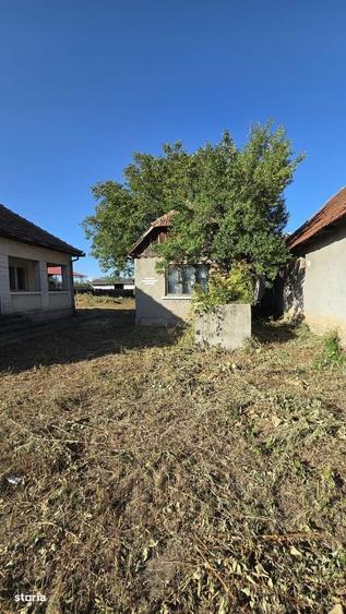 Casă cu 3 camere în Apa