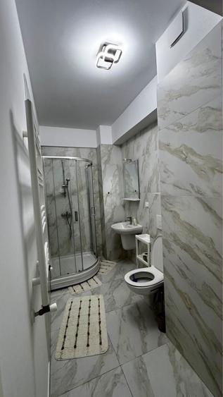 Apartament cu 3 camere semidecomandat în Lunca Cetățuii